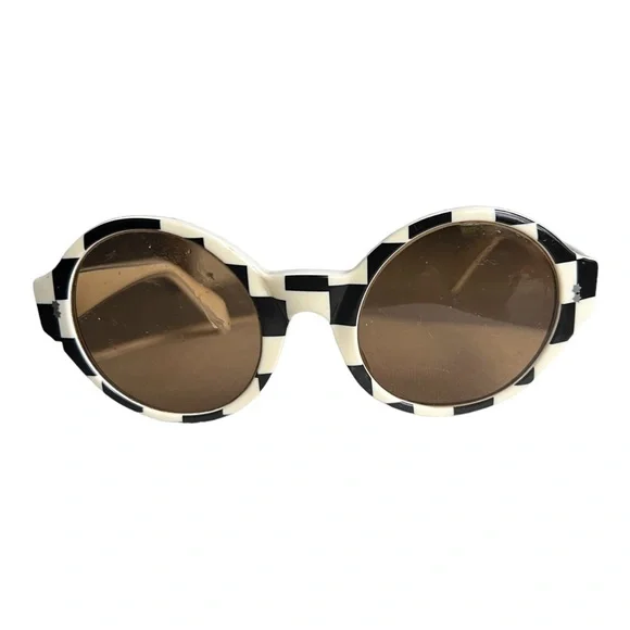 Retro Sunglasses - Picture 1 of 5